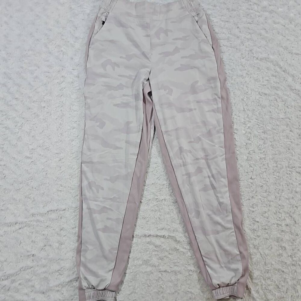 Athleta Brooklyn Lined Camo Womens Size 0 purple pink Jogger Lounge Casual